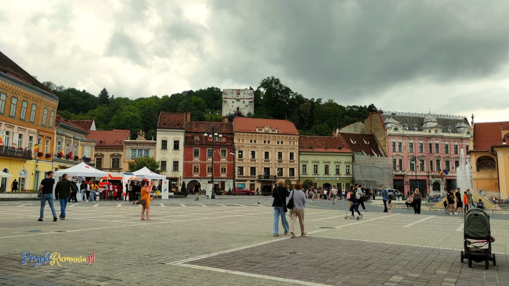 Piata Sfatului, rynek w Braszowie